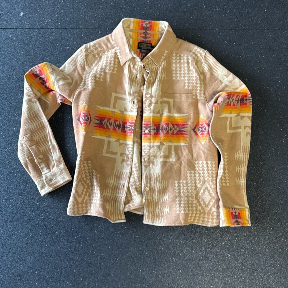 NEW Women’s Medium Pendleton wool flannel.